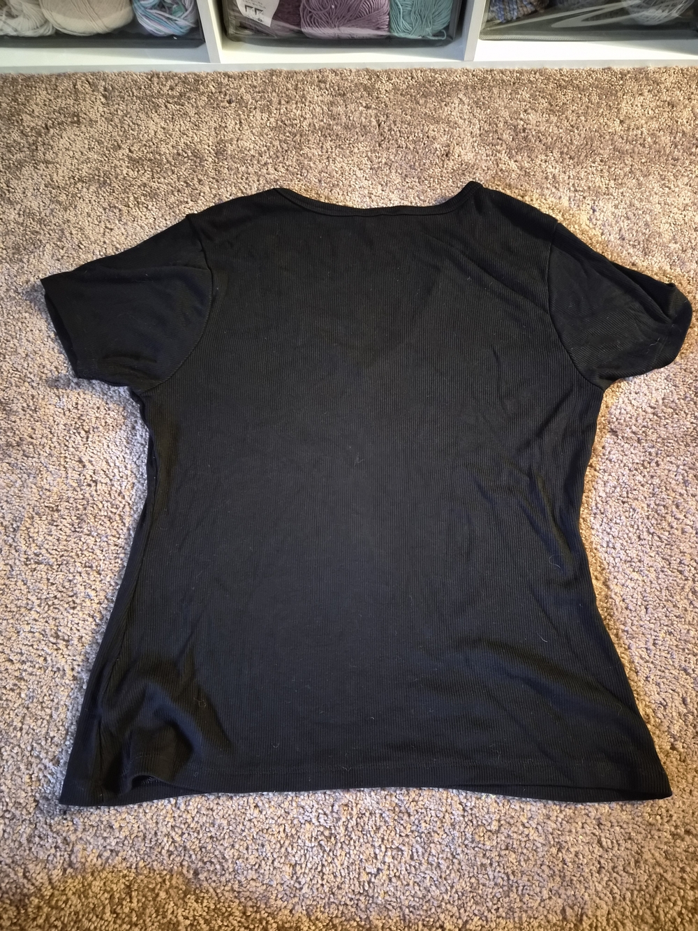 Guess Black V-Neck Rhinestone Script Logo Tee - Picture 4 of 4